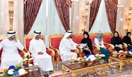 محمد بن راشد يشهد حفل تكريم المؤسسات والجهات الحكومية والخاصة والأفراد الداعمين لحملات "دبي العطاء"