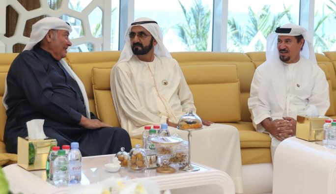 محمد بن راشد يحضر مأدبة أبناء الموسى