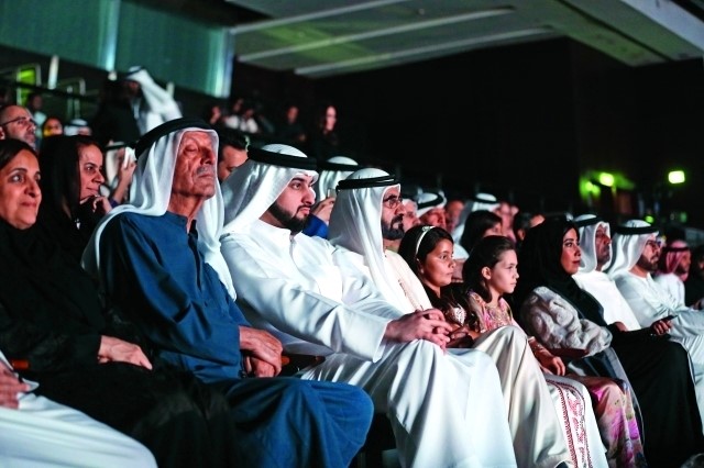 حمدان بن راشد يستقبل أعضاء السلك القنصلي 