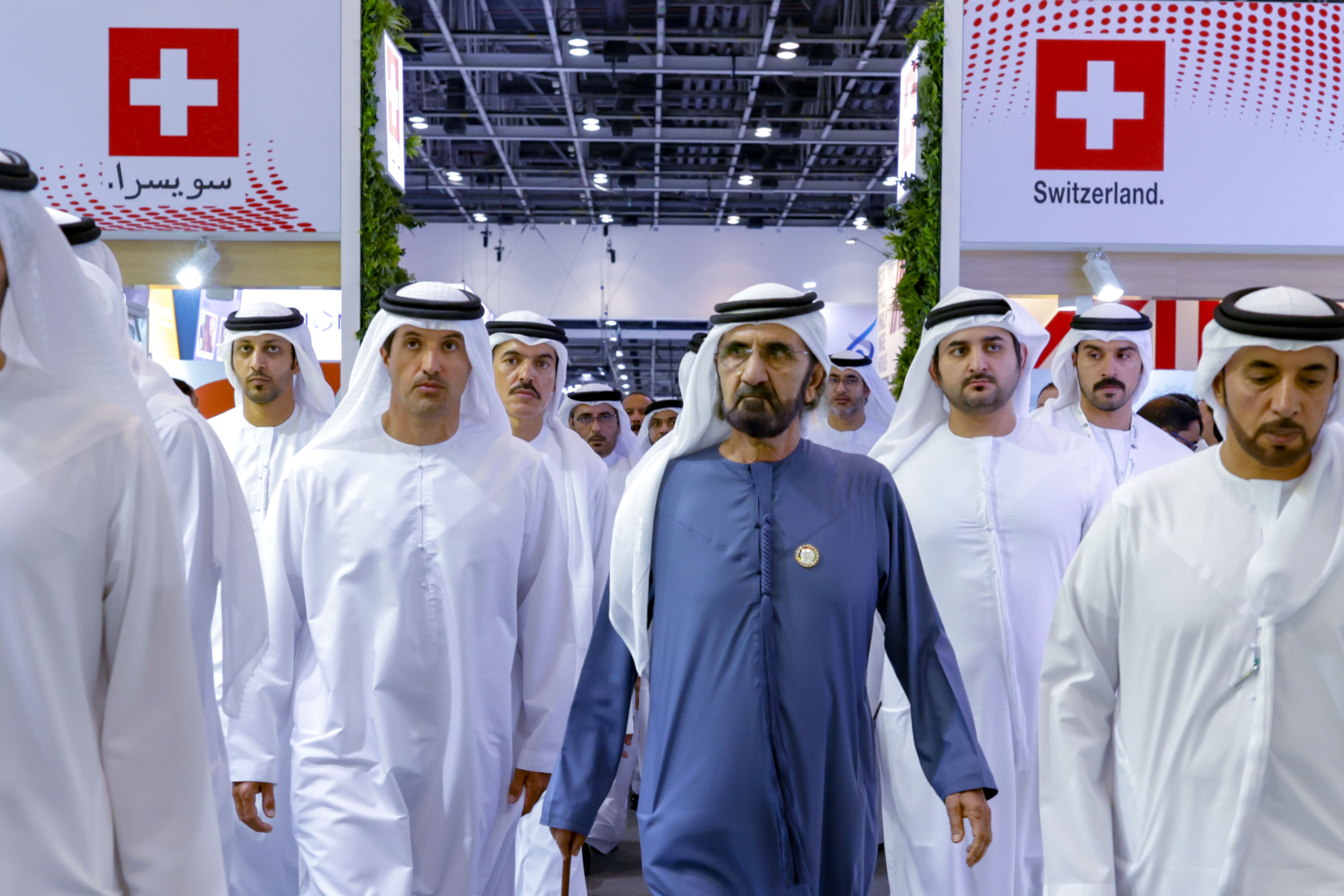 محمد بن راشد يزور معرض الصحة العربي 2024