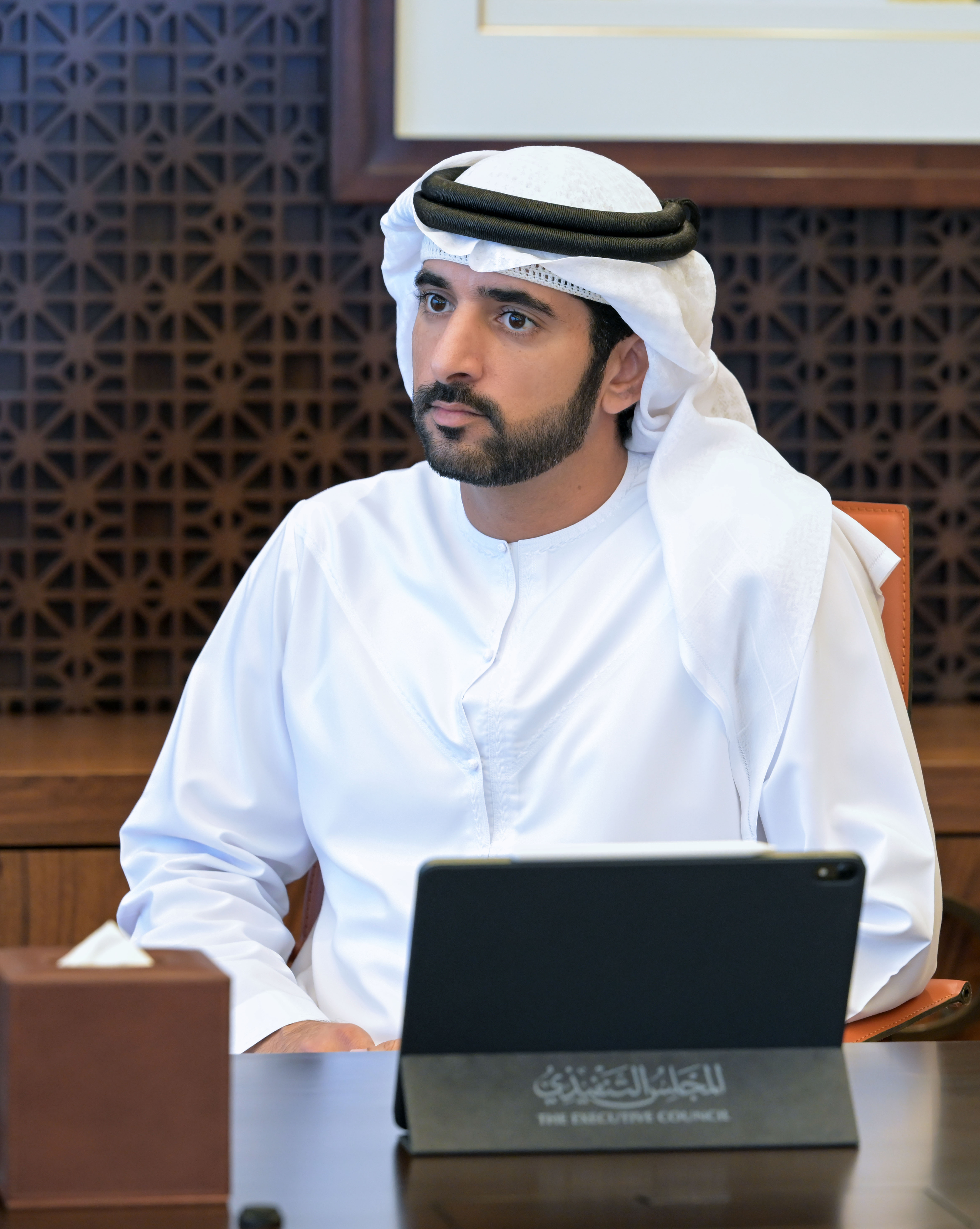 مركز نموذج دبي التابع للأمانة العامة للمجلس التنفيذي يعلن قائمة الجهات المُرشّحة للفوز بـ "راية حمدان"