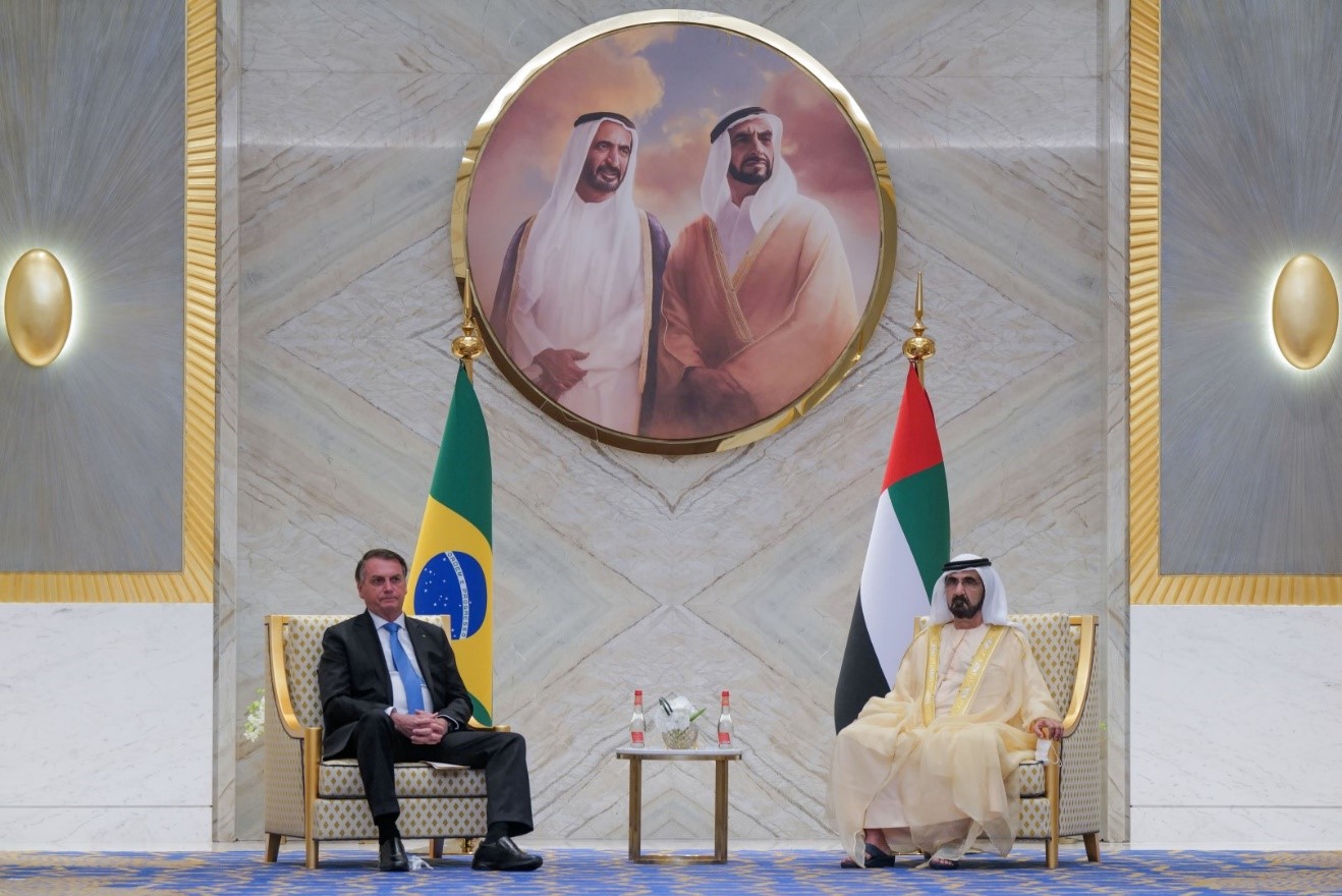 تسلم القلادة الكبرى للوسام الوطني البرازيلي .. محمد بن راشد يلتقي رئيس البرازيل في إكسبو 2020 دبي
