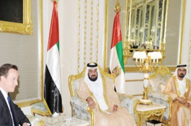 محمد بن راشد يستقبل وزير خارجية تايلاند 