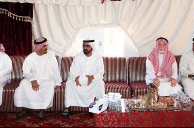  حمدان بن محمد يشهد حفل تخريج اكاديمية شرطة دبي 