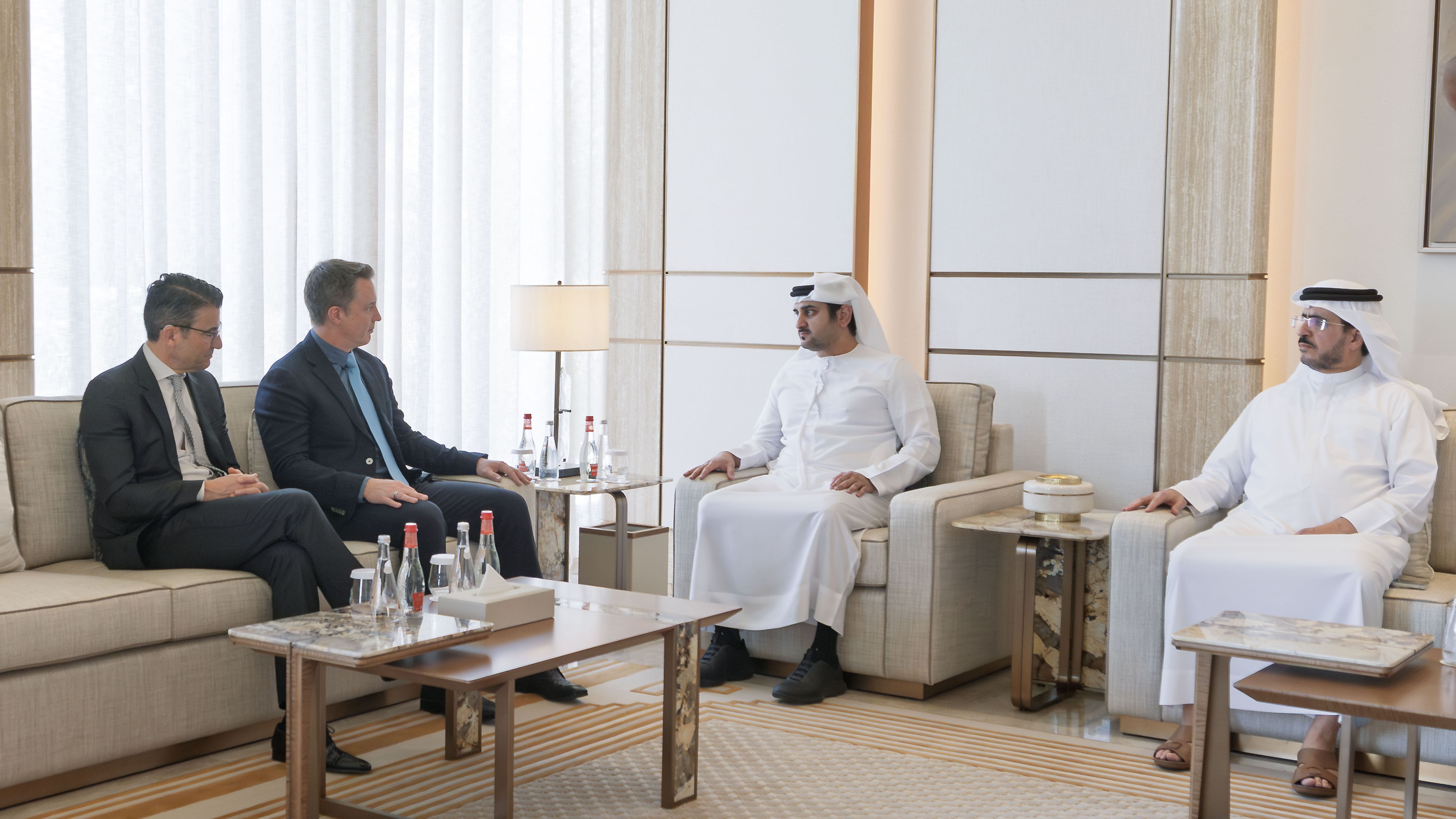 Maktoum bin Mohammed meets with President & COO of Eaton