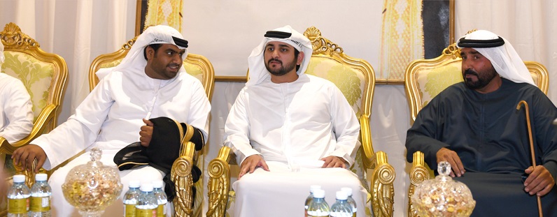مكتوم بن محمد يحضر أفراح الشامسي والمنصوري 