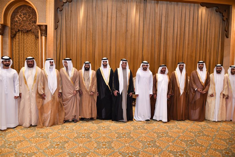 حمدان بن محمد وحمدان بن راشد يحضران أفراح آل نهيان