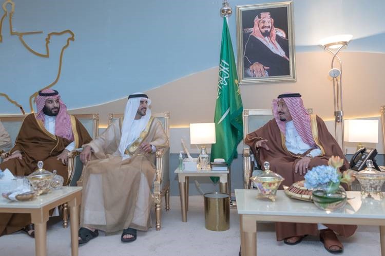 حمدان بن محمد يشارك في حفل ختام مهرجان الملك عبد العزيز للإبل