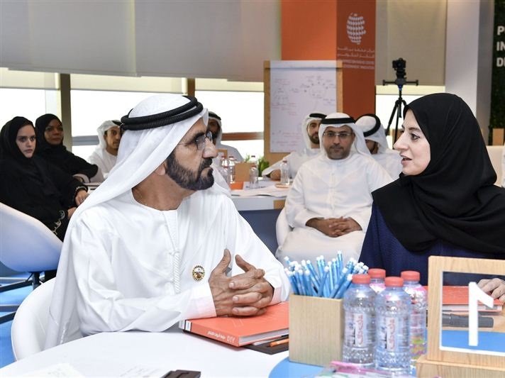 Mohammed bin Rashid meets with Innovation Diploma participants and launches Arab E-Platform for innovation tools