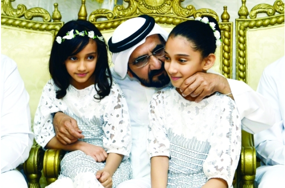 محمد بن راشد  ومحمد بن زايد يشهدان العرس الجماعي بأبوظبي 