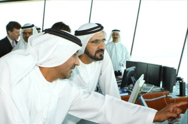حمدان بن محمد يكرم الفائرين بجائزة محمد بن راشد آل مكتوم للإبداع الرياضي