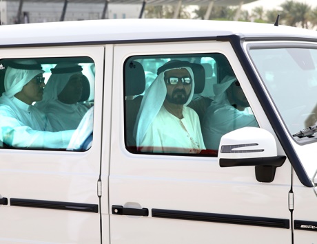 محمد بن راشد يشهد سادس أيام مهرجان ختامي المرموم