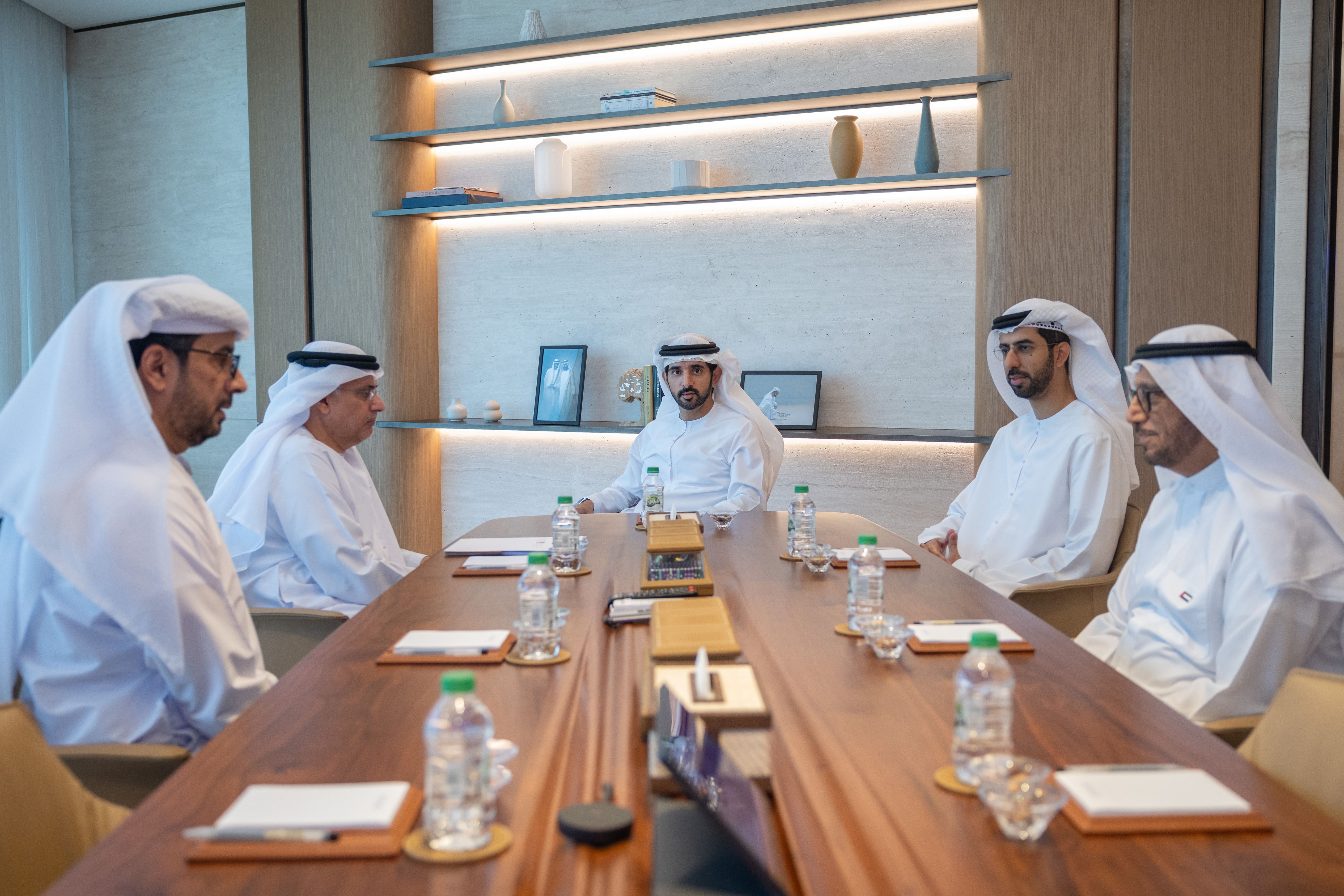 Hamdan bin Mohammed reviews Ministry of Human Resources and Emiratisation’s projects, initiatives