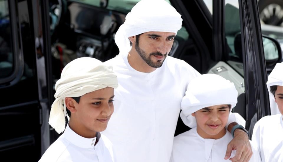 حمدان بن محمد يشهد فوز "الشايبة" بسيف الإمارات لأبناء القبائل