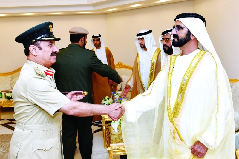 محمد بن راشد يستقبل قادة وضباط القوات المسلحة وأعضاء السلك الدبلوماسي المعتمدين لدى الدولة