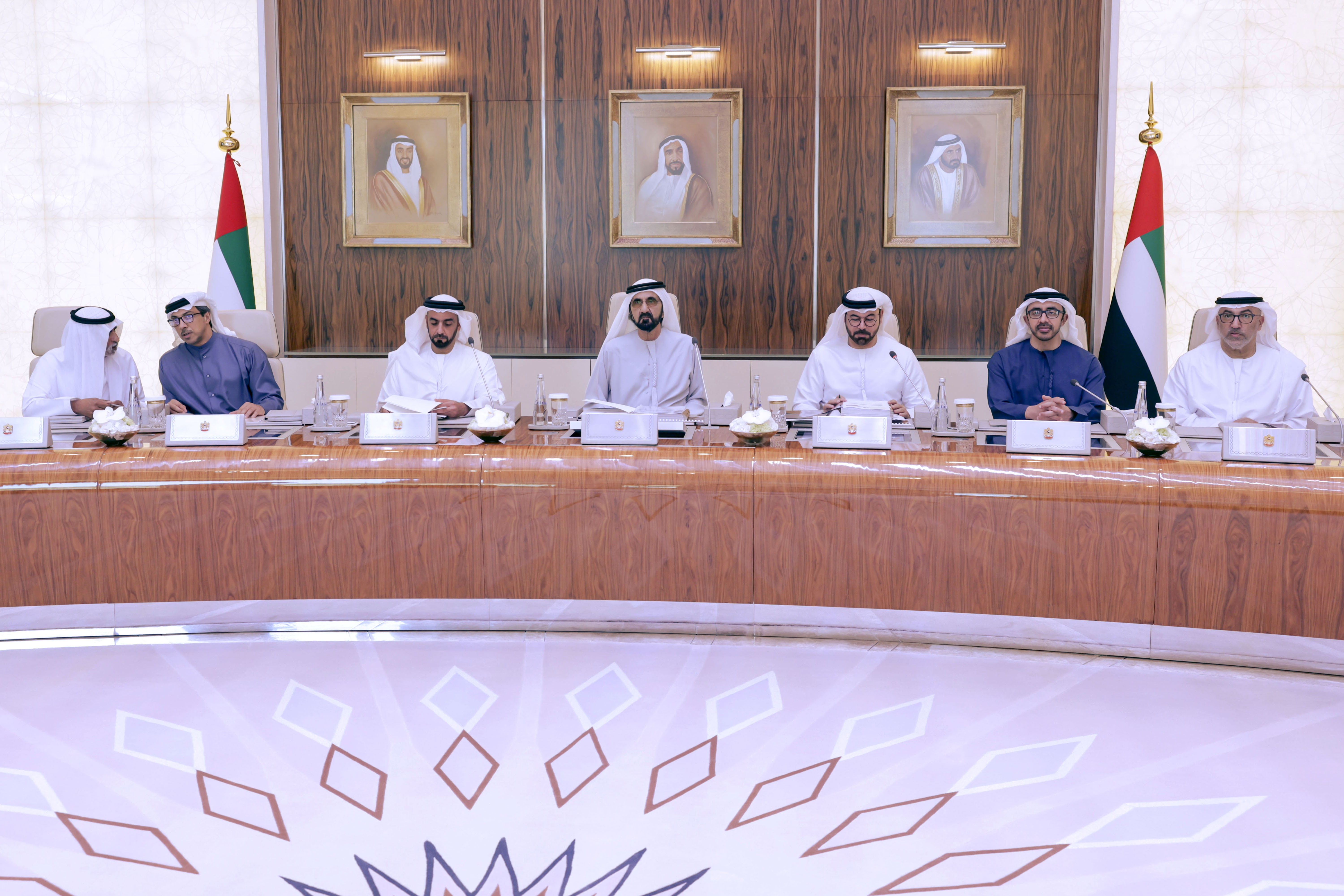 محمد بن راشد: تجارتنا الخارجية في نمو مستمر وحققت أفضل النتائج في عام 2022 بإجمالي 2.233 تريليون درهم وبنمو بلغ 17%