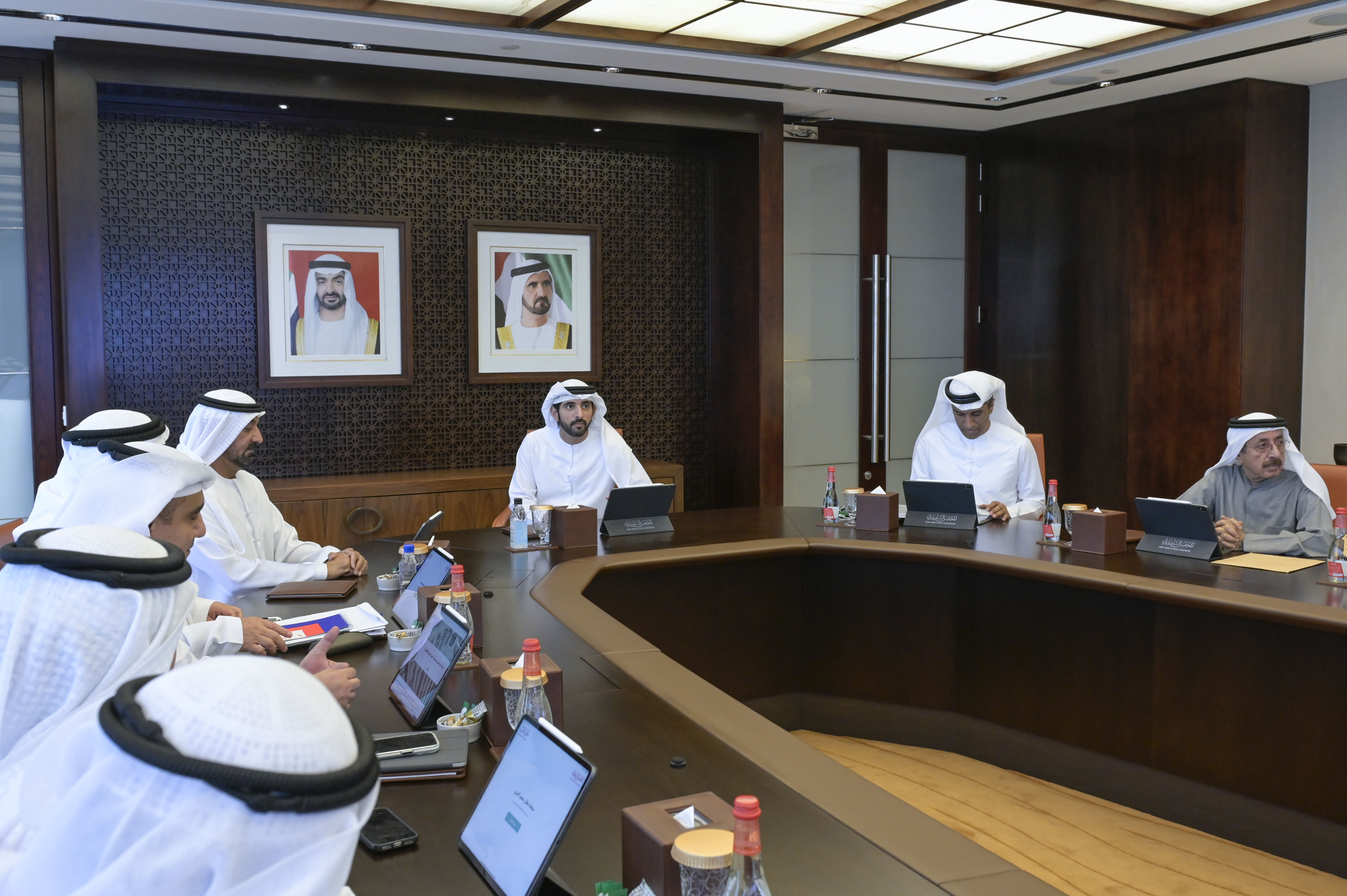 حمدان بن محمد يعتمد حزمة من السياسات والمشاريع لدعم جهود دبي والإمارات في مجال الاستدامة