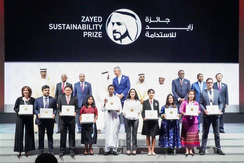 محمد بن راشد ومحمد بن زايد يشهدان افتتاح "أسبوع أبوظبي للاستدامة"