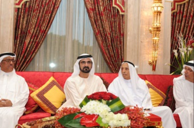 محمد بن راشد يشهد تتويج حمدان بن راشد بلقب الأوكس الإنجليزي