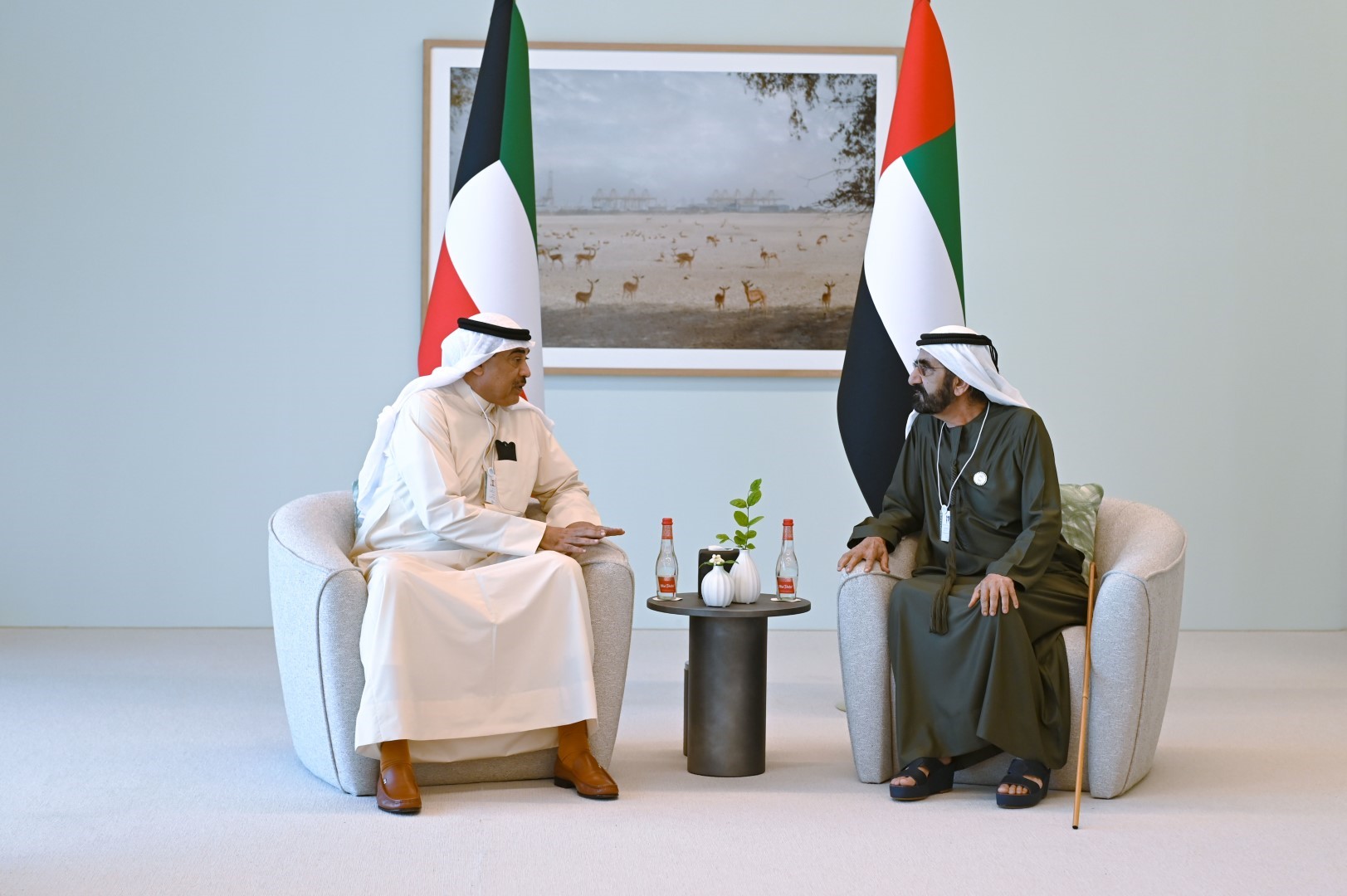 محمد بن راشد يستقبل رئيس الوزراء الكويتي على هامش القمة العالمية للحكومات
