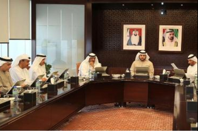 حمدان بن محمد يشهد تخريج كوكبة من برنامج الإمارات للكوادر الوطنية 