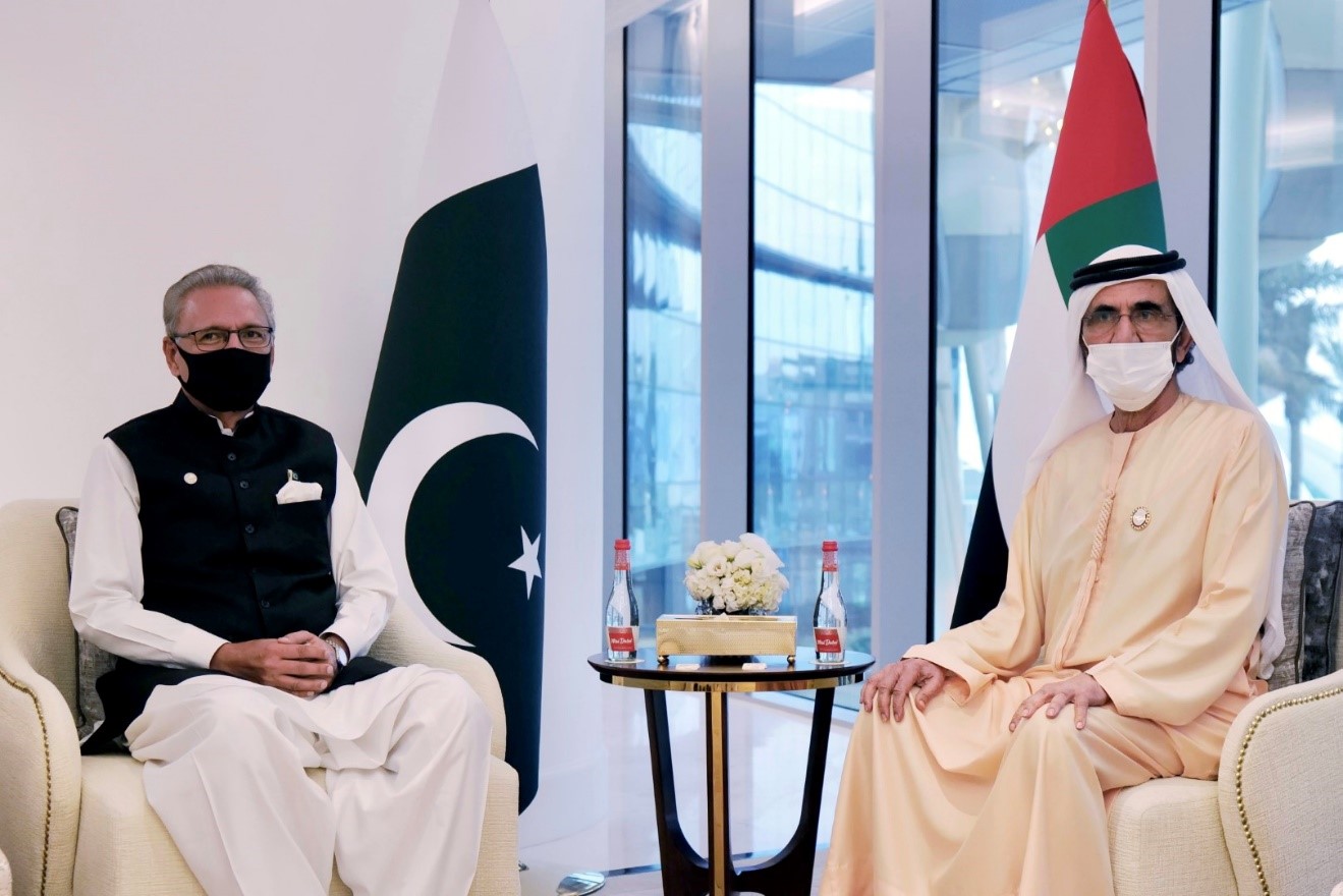 محمد بن راشد يلتقي الرئيس الباكستاني بمقر إكسبو 2020 دبي
