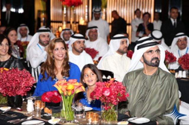 محمد بن راشد يلتقي رئيسة الاتحاد الدولي لطب الأسنان 