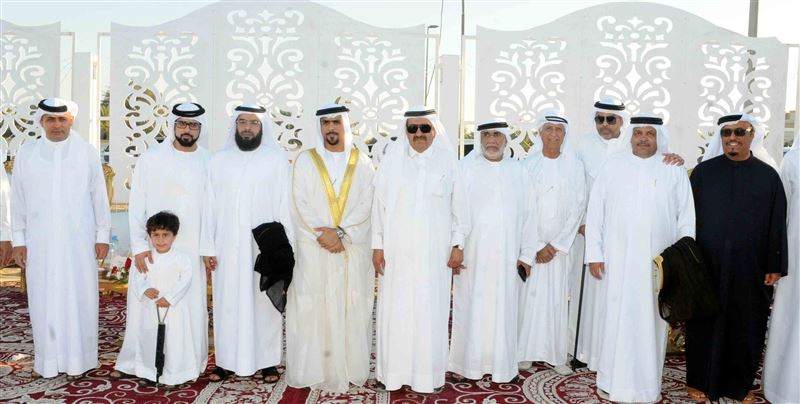 حمدان بن راشد يحضر أفراح بن خدية وبن كلبان