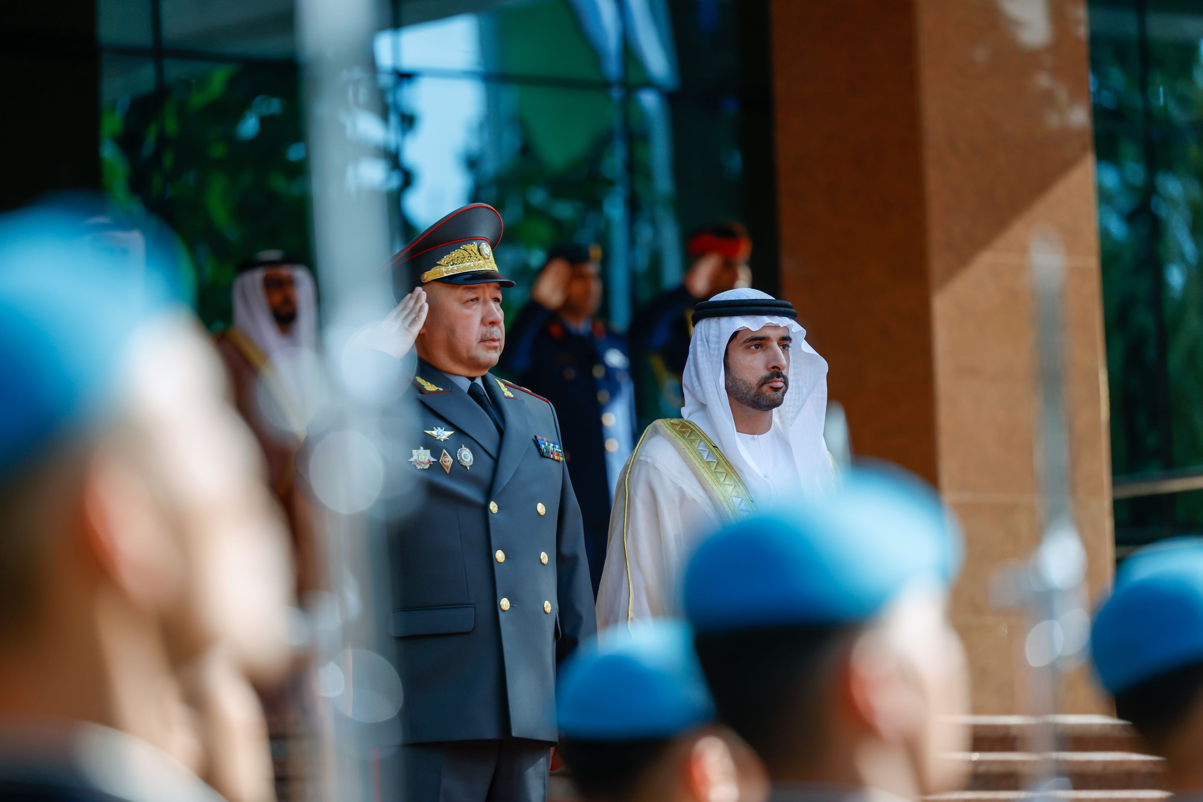 Hamdan bin Mohammed meets with Minister of Defence of Uzbekistan