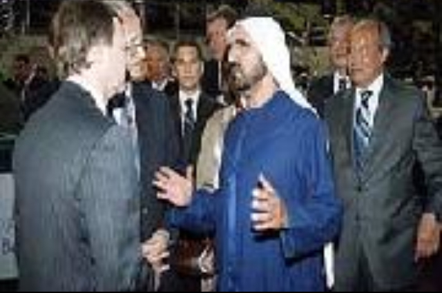 محمد بن راشد يزور معرض أبوظبي الدولي للكتاب