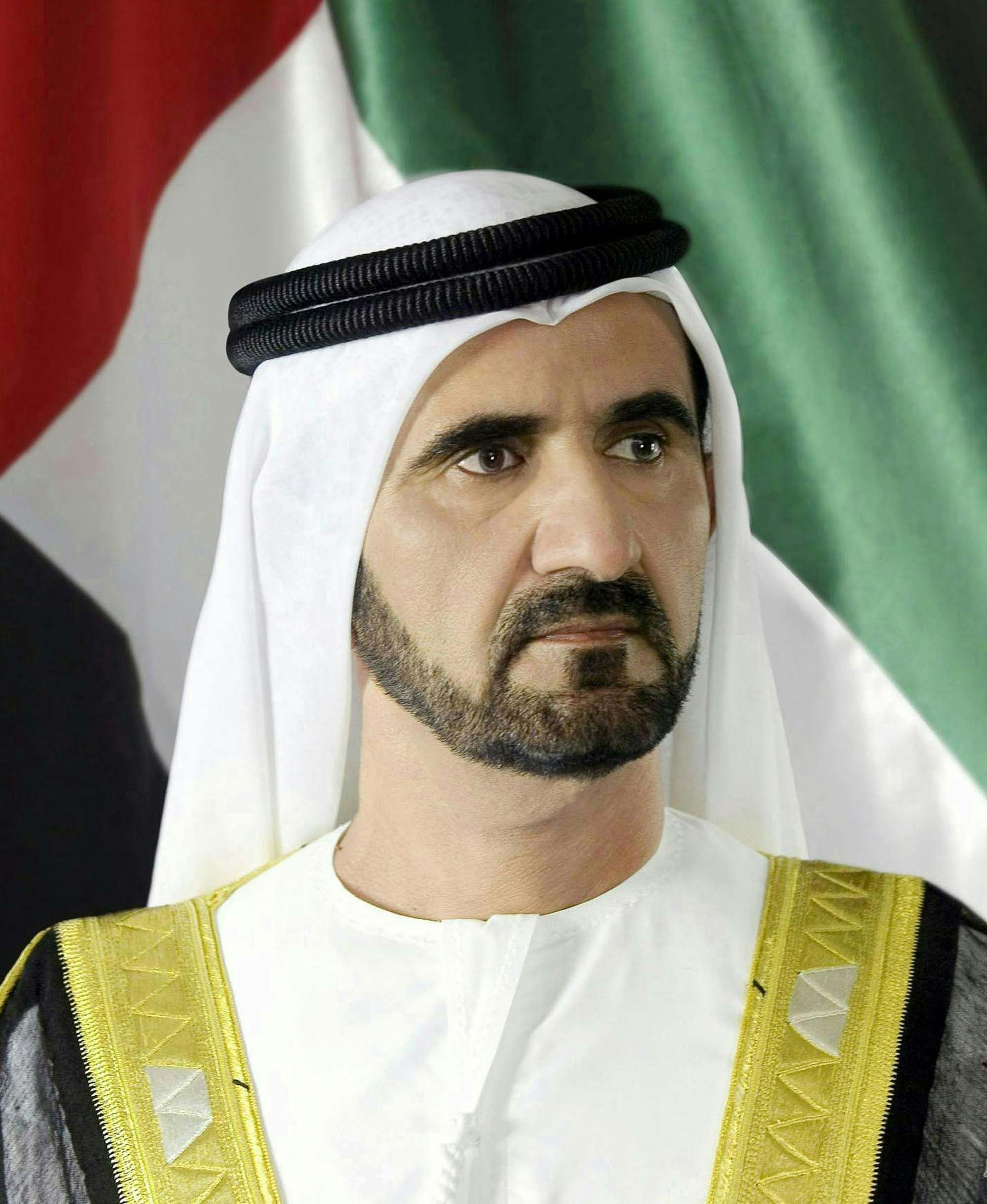 محمد بن راشد يمنح مدير عام دائرة الاقتصاد والسياحة في دبي لقب "معالي"