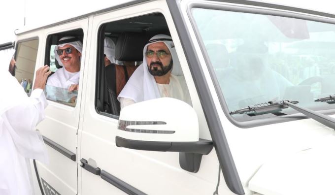 محمد بن راشد يشهد المهرجان الختامي للهجن في المرموم