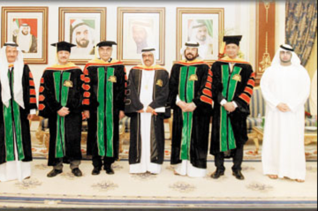 أحمد بن محمد يكرم رعاة الملتقى الرمضاني الثامن والجهات الداعمة 