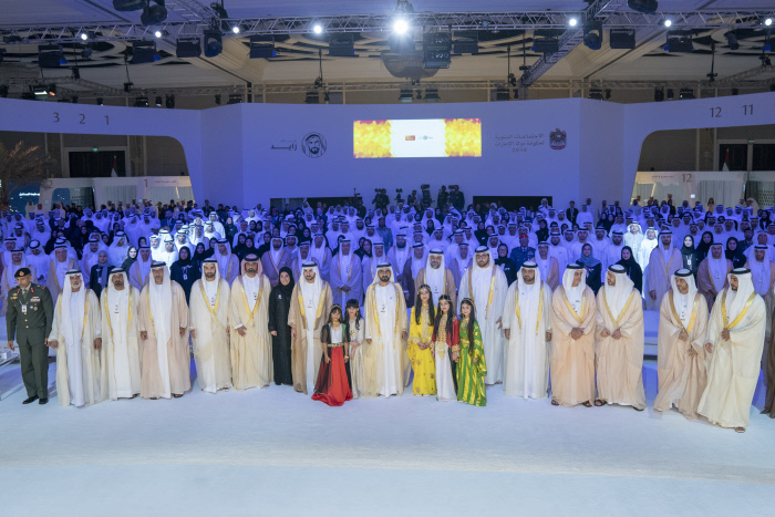 Mohammed bin Rashid honours winners of UAE Pioneers Award