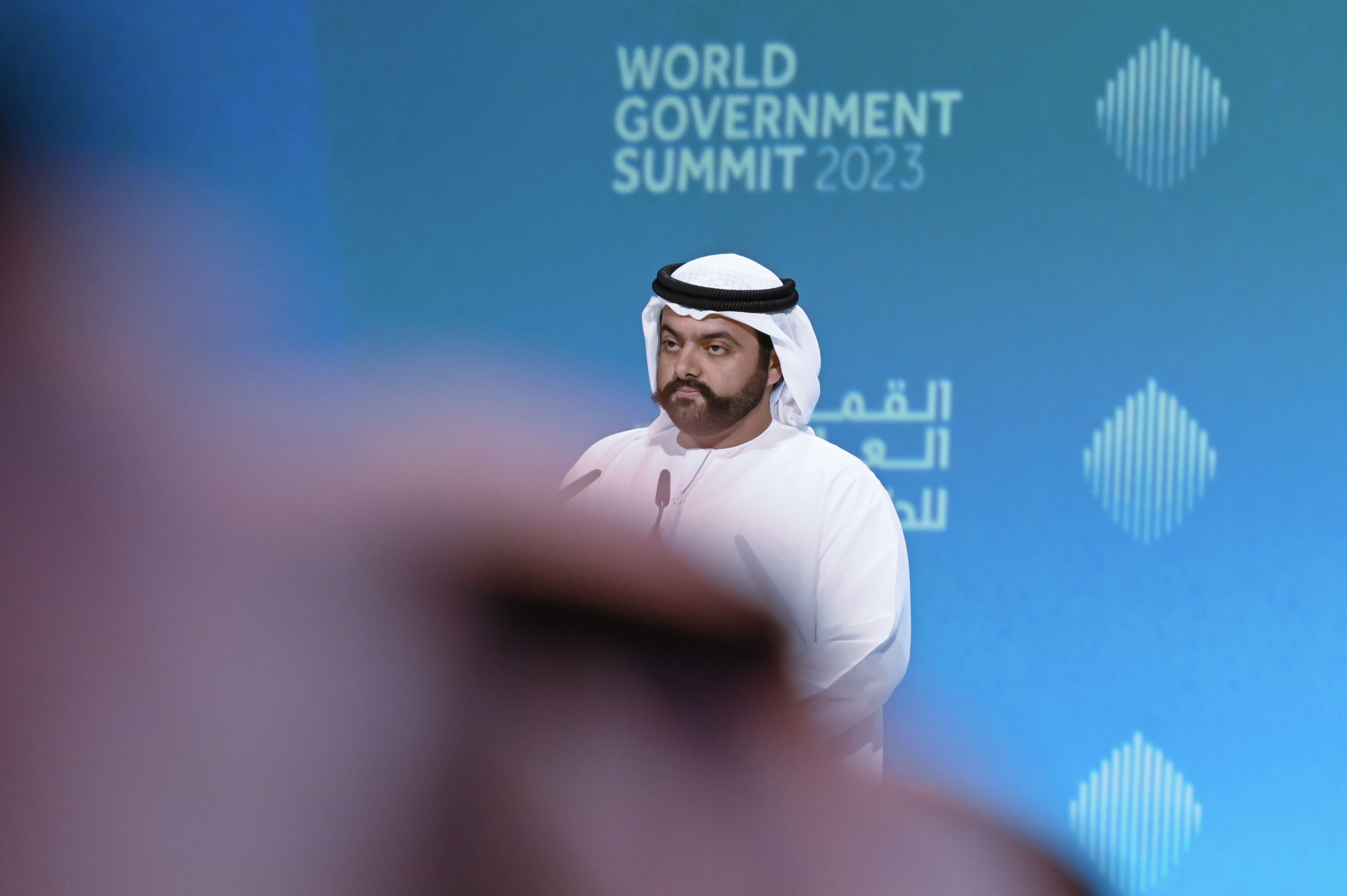 محمد بن راشد يشهد جلسة رئيسية لولي عهد الفجيرة في القمة العالمية للحكومات