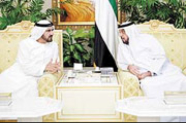 مكتوم بن محمد يستقبل رئيس شركة بلومبيرج الأمريكية