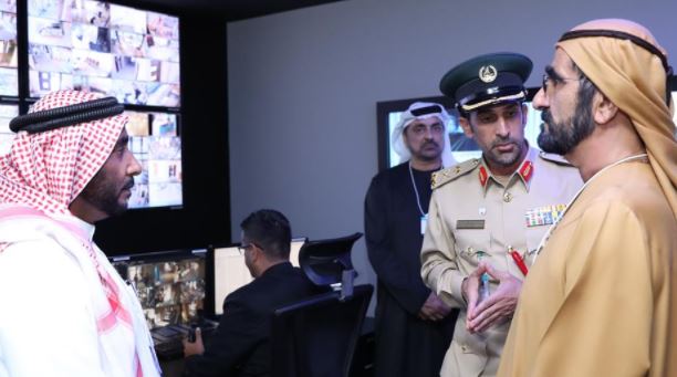 محمد بن راشد يطلع على آلية عمل الفريق الأمني والشرطي لتأمين سلامة المشاركين في القمة العالمية للحكومات
