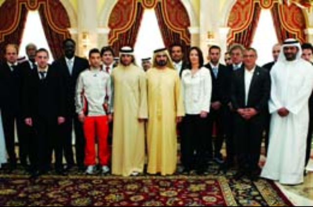 محمد بن راشد يلتقي أعضاء مجلس الوزراء ورؤساء الدوائر والمؤسسات المحلية بدبي