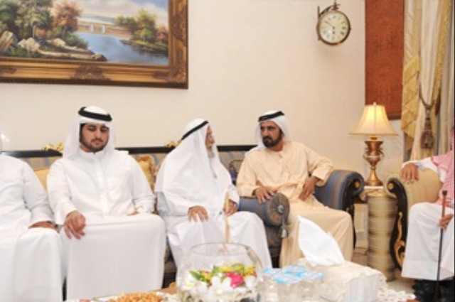 محمد بن راشد يزور معرض جيتكس ويتفقد الأجنحة المشاركة 