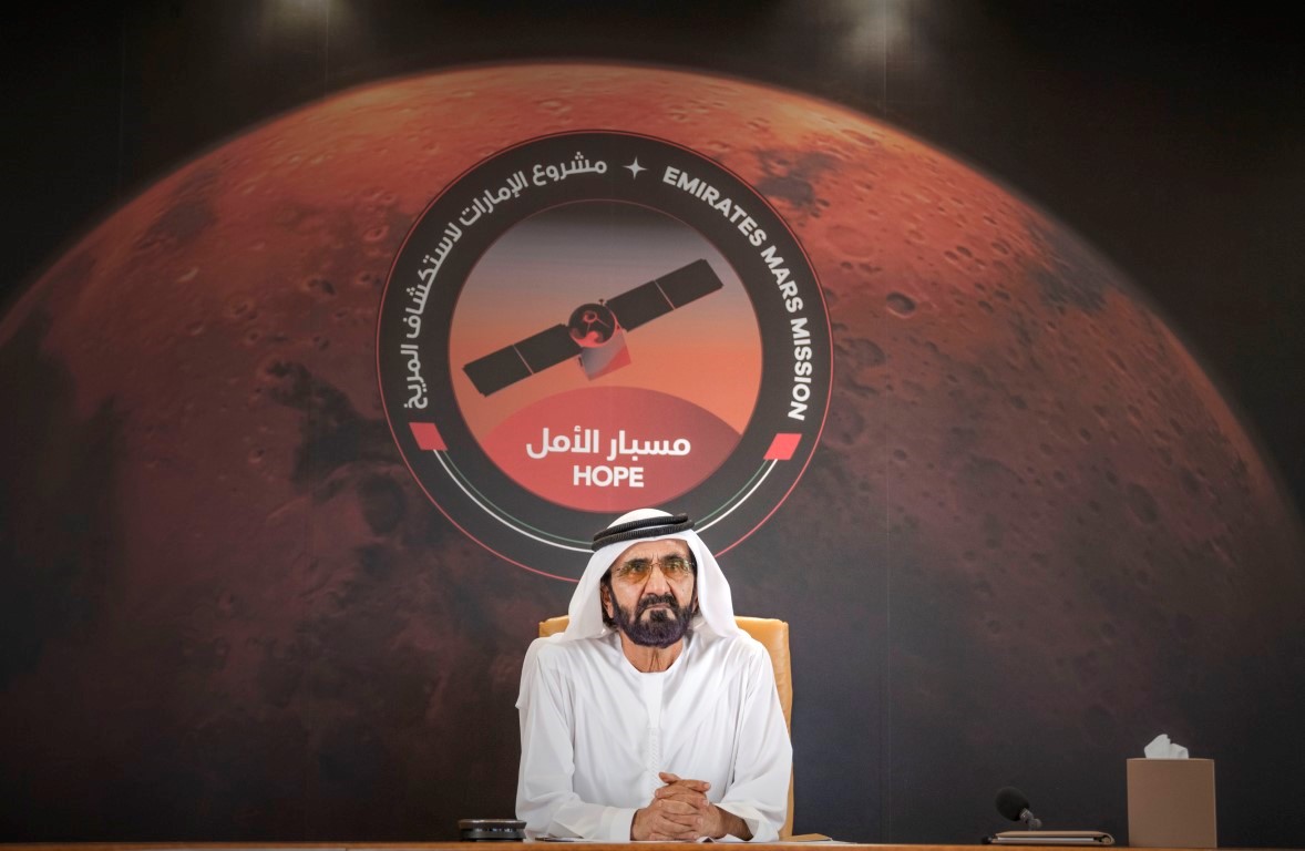 محمد بن راشد ومحمد بن زايد وحمدان بن محمد يتابعون التجهيزات و الاستعدادات النهائية لإطلاق مسبار الأمل إلى المريخ