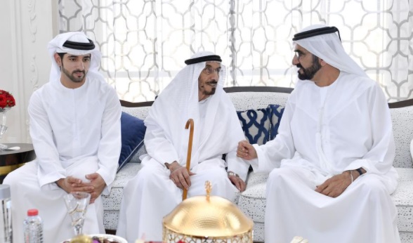 محمد بن راشد يحضر مأدبة غداء أقامها محمد بن الشيخ مجرن