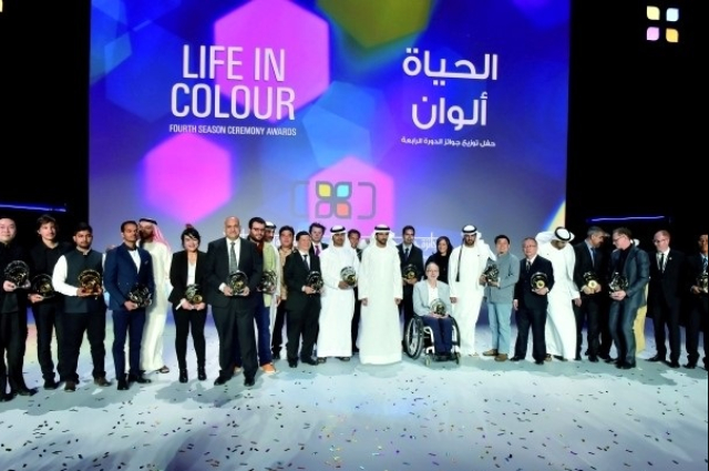 محمد بن راشد يستعرض تقرير تطور تنفيذ مؤشرات الأجندة الوطنية