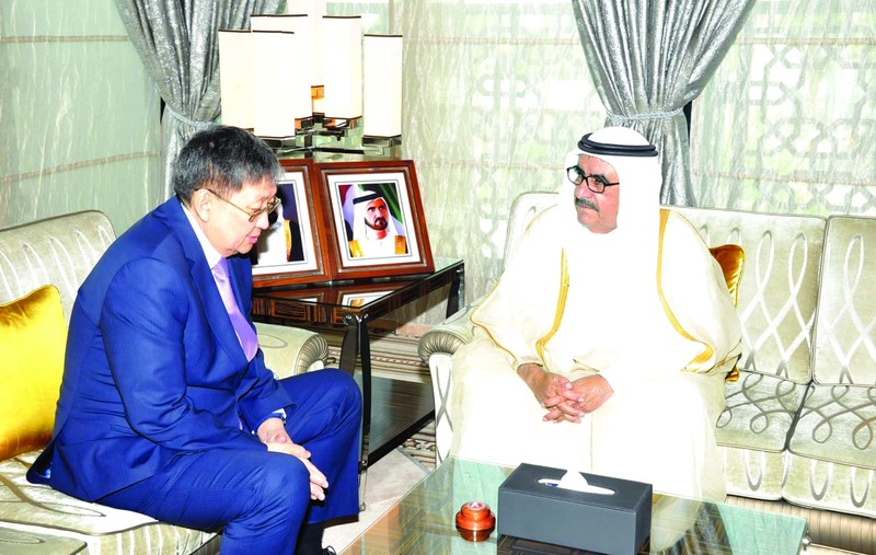 حمدان بن راشد يستقبل وزير المالية المنغولي