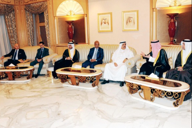محمد بن راشد يفتتح المركز الثقافي في أبوظبي 