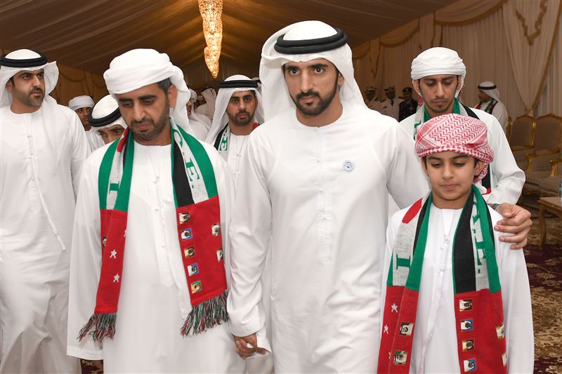 حمدان بن محمد يعزي في شهداء الوطن الأربعة