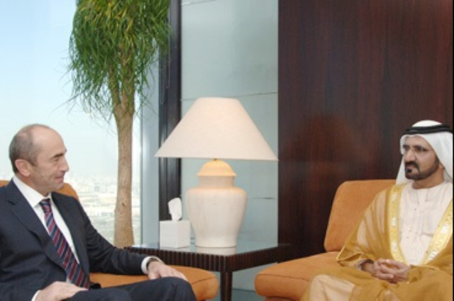 حمدان بن راشد يستقبل القنصل العام الماليزي