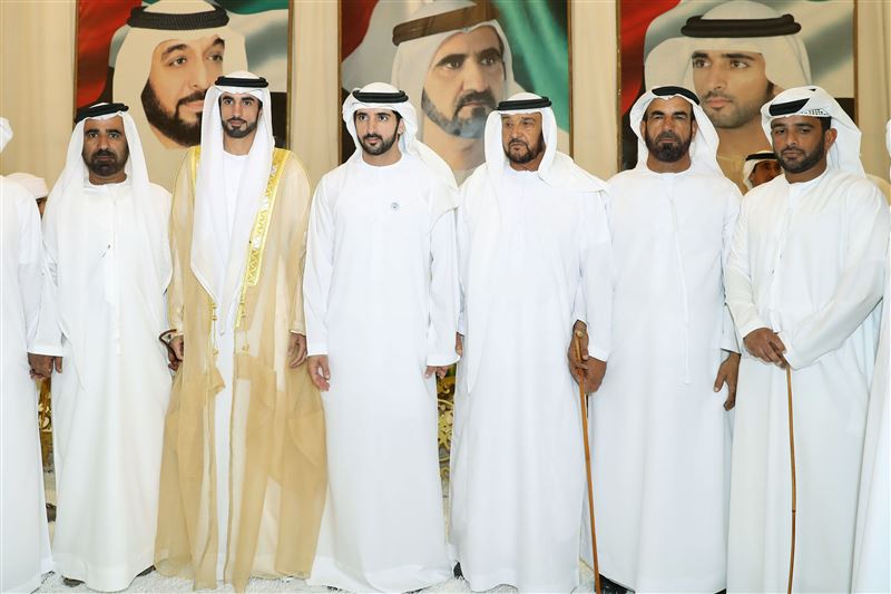 حمدان بن محمد يحضر أفراح الفلاسي