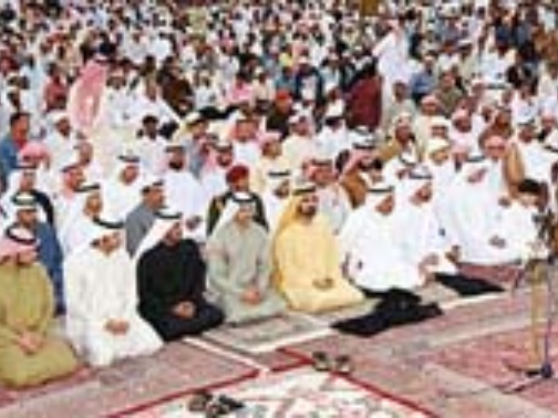 خليفة ومحمد بن راشد يحضران أفراح آل نهيان 