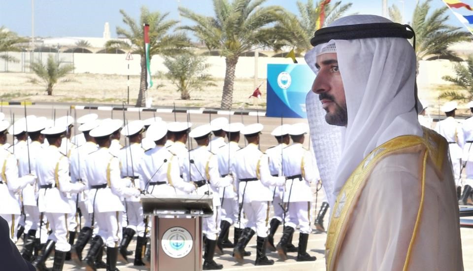 حمدان بن محمد يشهد تخريج دفعة جديدة من مرشحي ضباط كلية راشد بن سعيد آل مكتوم البحرية