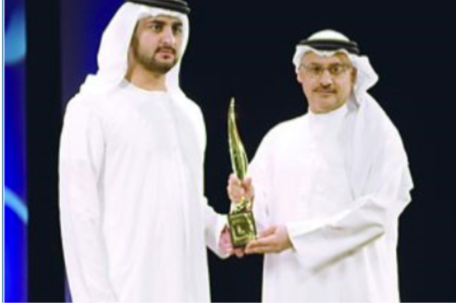 محمد بن راشد يدشن مبنى المسافرين في مطار آل مكتوم الدولي